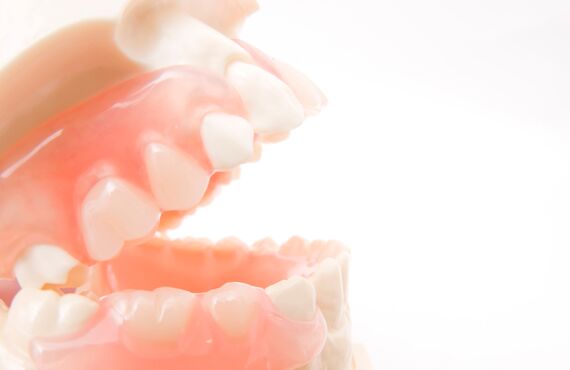 長崎市にある歯医者としてセラミックをはじめとする様々な治療を提案します